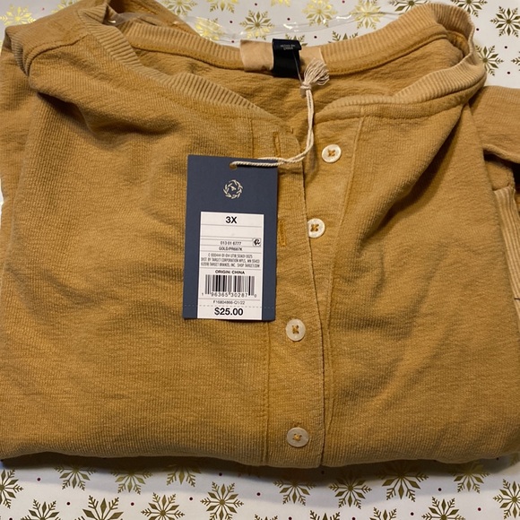 NWT Universal Thread Gold Henley Top
Women Cropped Raw Hem Ribbed Soft & Comfy - Picture 1 of 14
